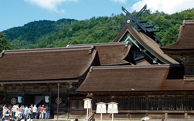 出雲大社・本殿前